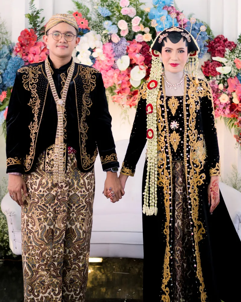 Paket Pernikahan Nasional dan Adat